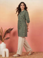 Green Pure Cotton Geometric Printed A-Line Short Kurti - Image 3