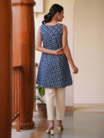 Blue Pure Cotton Geometric Printed A-Line Short Kurti - Image 3