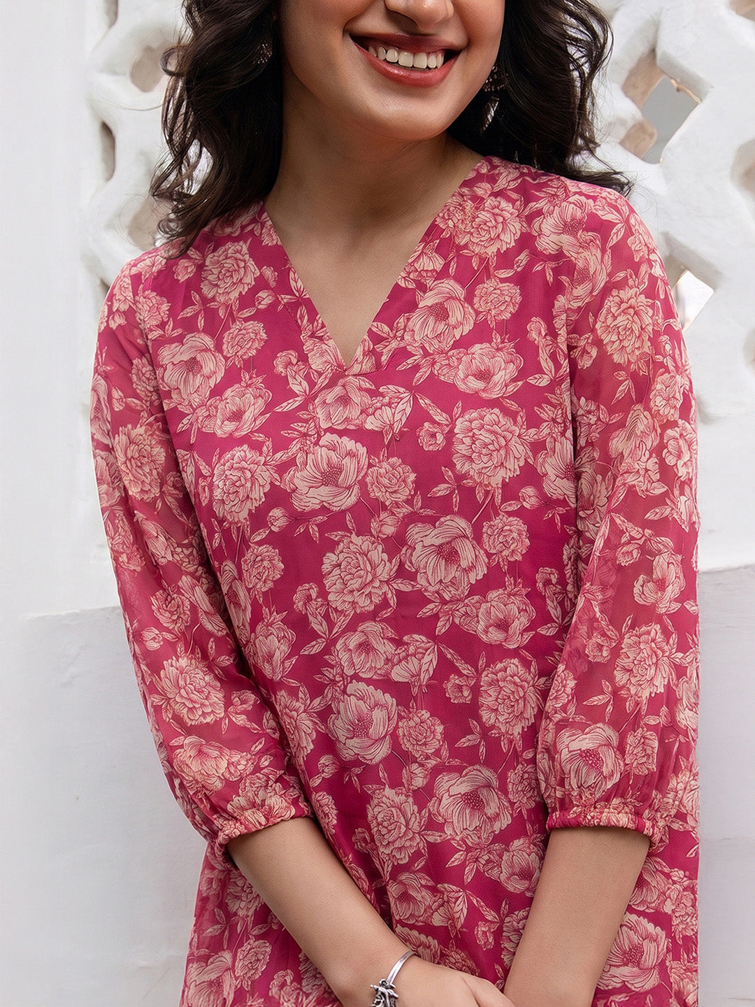 JAA26TU04479_1.jpg Pink Georgette Floral Printed A-Line Short Kurti - Image 1